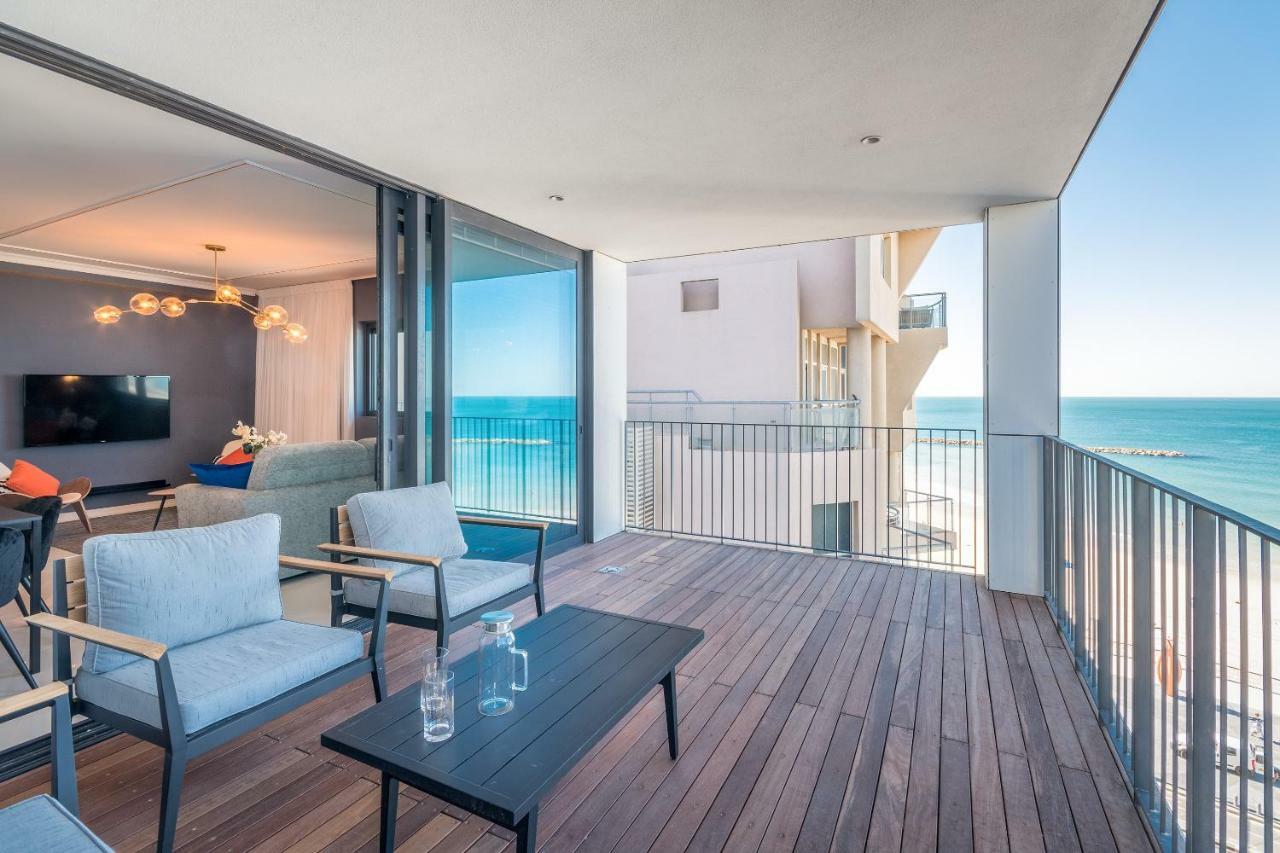 Front Of Beach - Trumpeldor Street Тел Авив Екстериор снимка