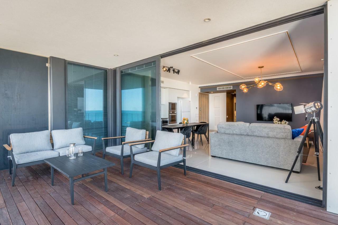 Front Of Beach - Trumpeldor Street Тел Авив Екстериор снимка